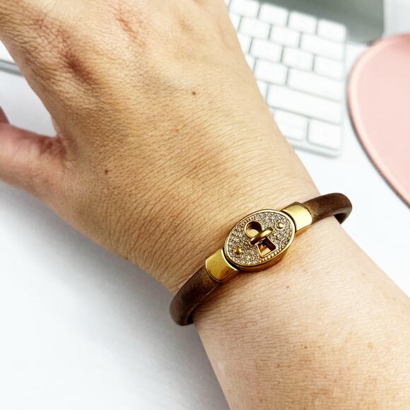 Fossil Rose Gold & Pave Crystal Leather Turnlock Bracelet - Picture 3 of 6